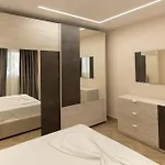 Beautiful & Luxurious Apartment