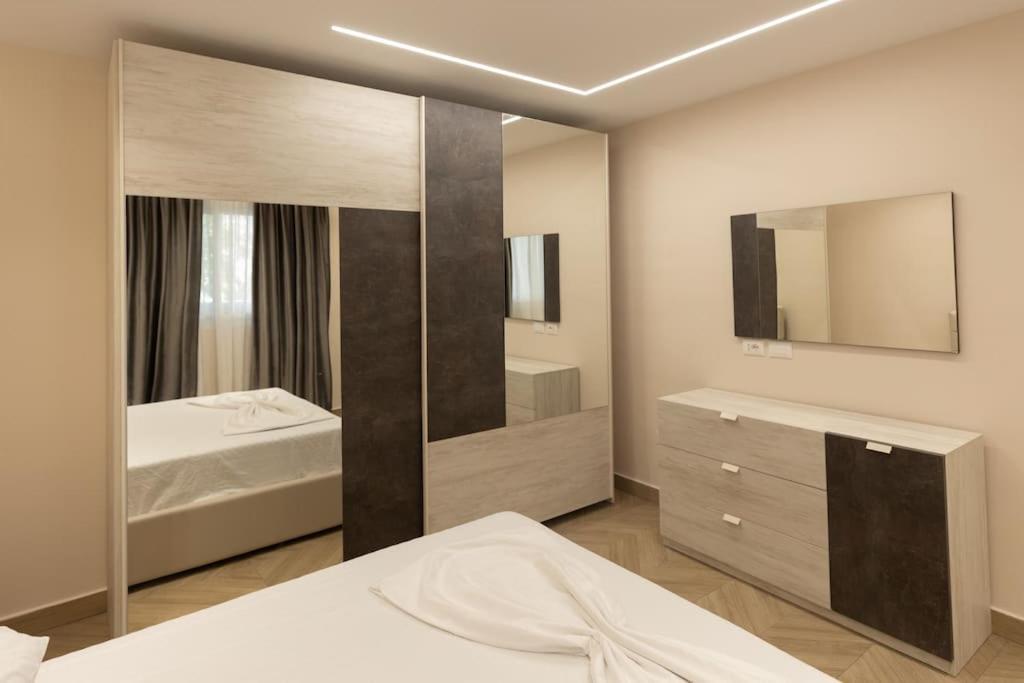 Beautiful & Luxurious